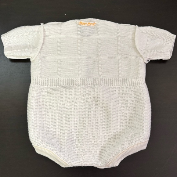 Vintage White Knit Baby Romper/Onesie with Textured Pattern & Embroidery - Picture 11 of 12